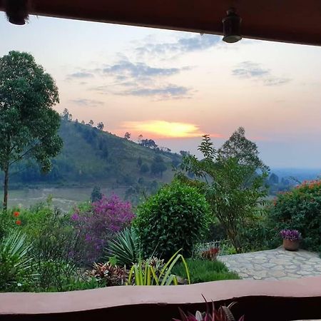 Mbarara Nyore Hillside Retreat מראה חיצוני תמונה
