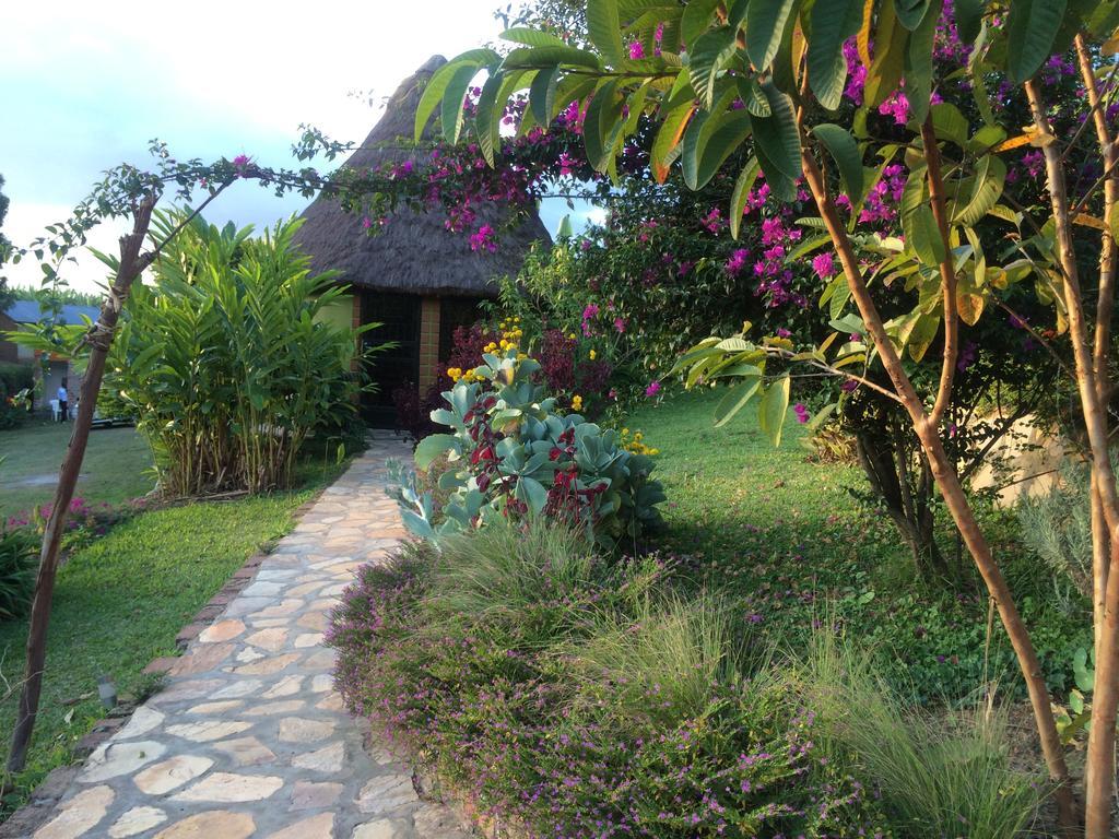 Mbarara Nyore Hillside Retreat מראה חיצוני תמונה