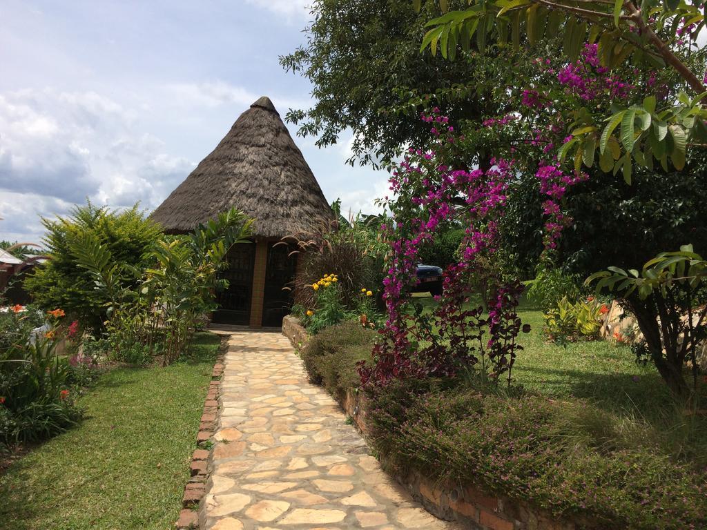Mbarara Nyore Hillside Retreat מראה חיצוני תמונה